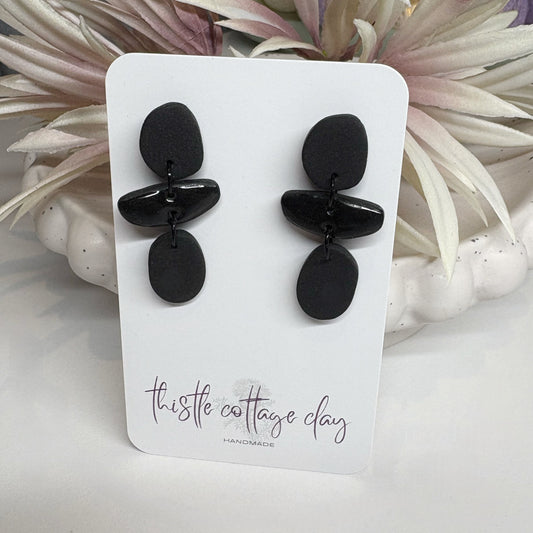 Pebble Trio Drop Earrings | Noir